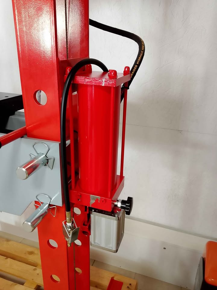 Pressa idraulica da 75 tonnellate