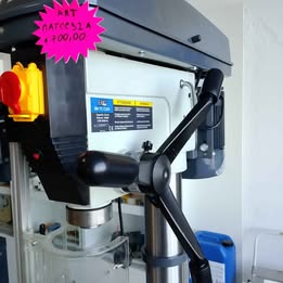 Trapano a colonna con trasmissione a cinghia 32mm