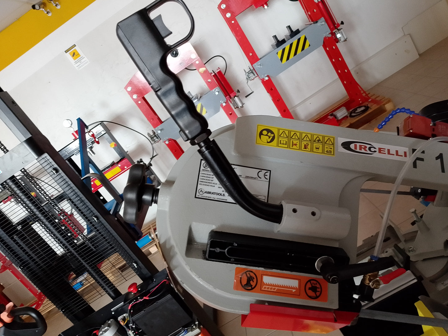 Sega a nastro per ferro BF 180