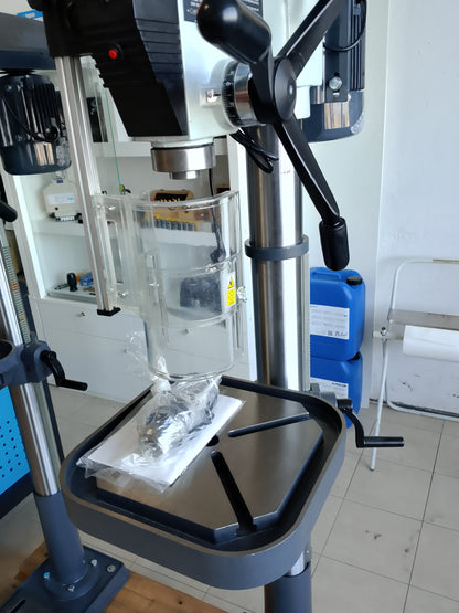 Trapano a colonna con trasmissione a cinghia 32mm