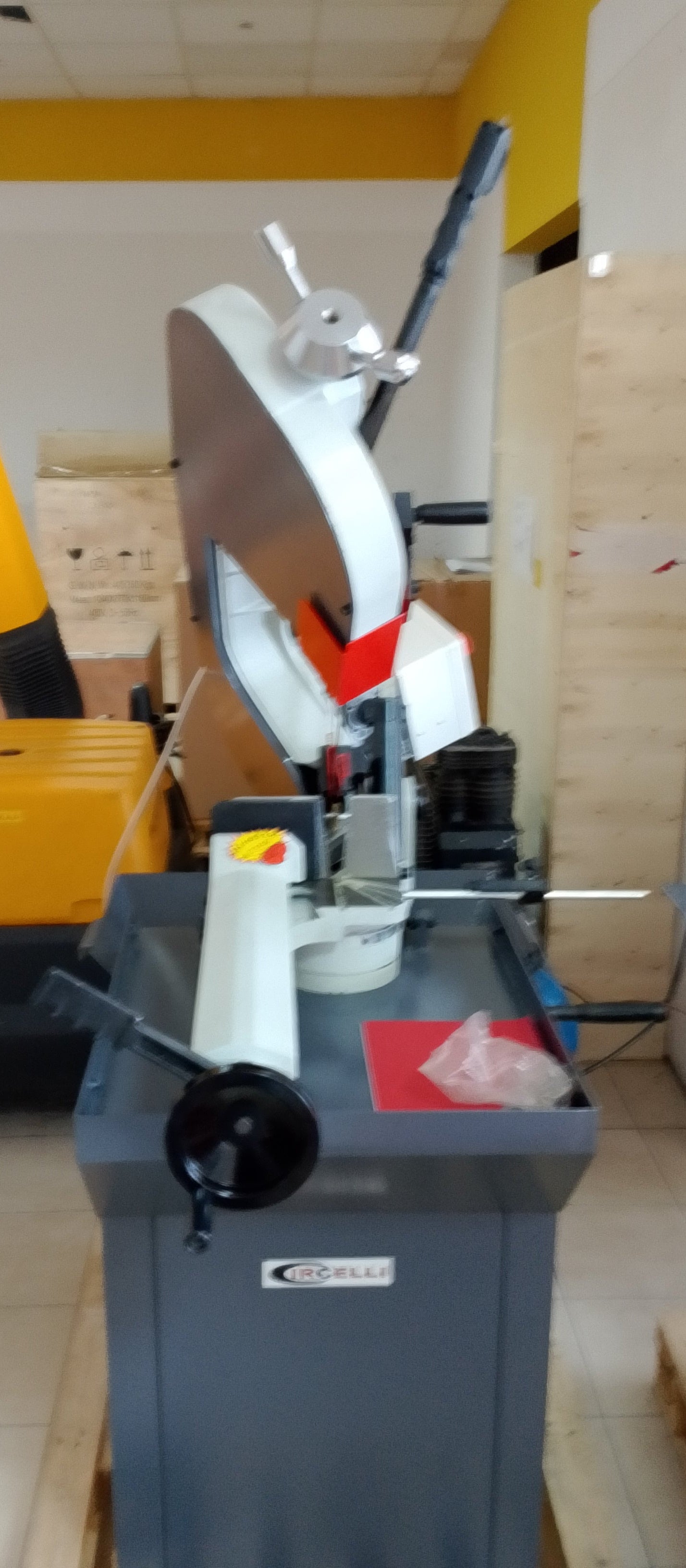 Sega a nastro per ferro taglio 260