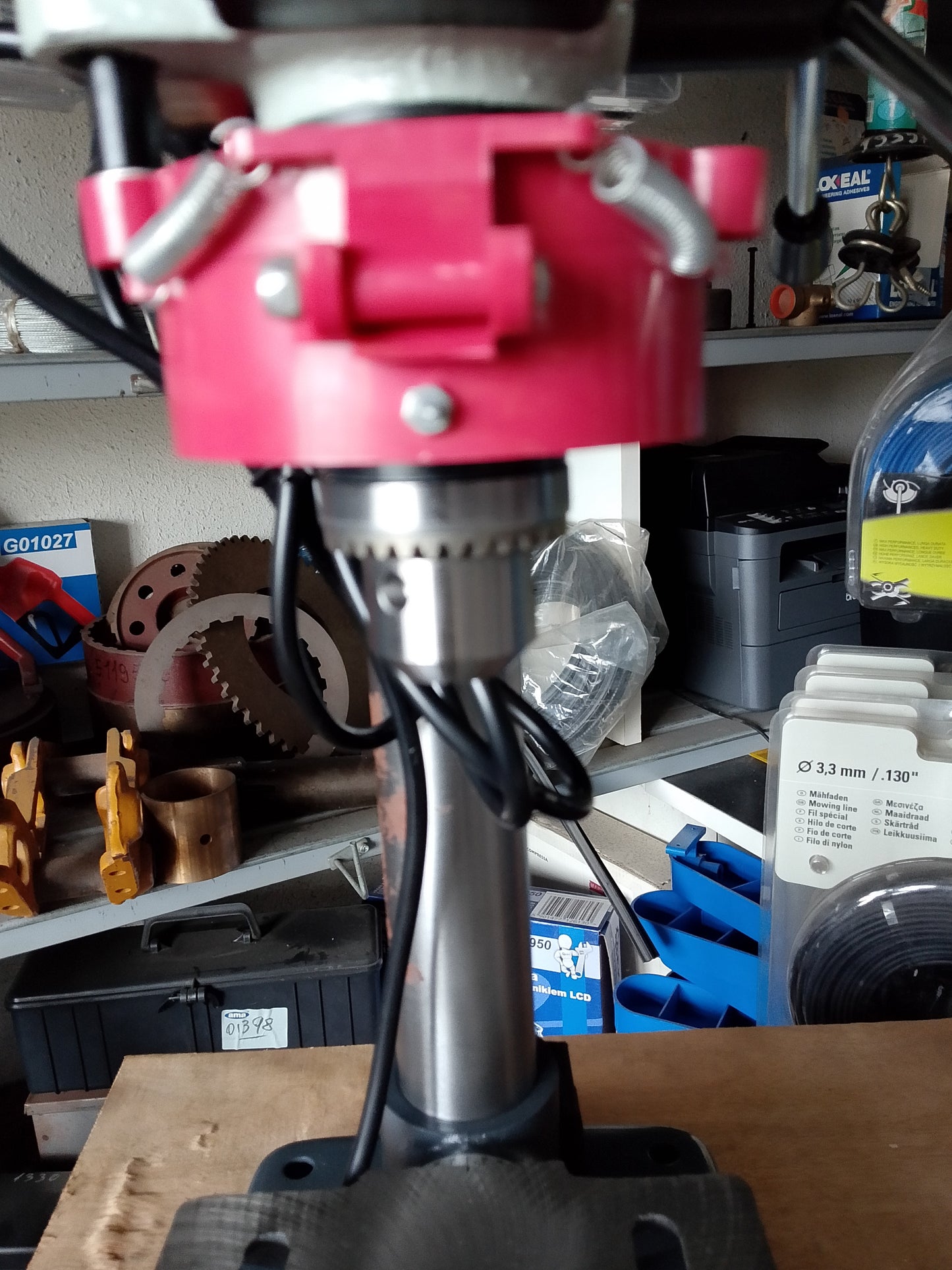 Trapano a colonna da banco 13mm velocità regolabile.