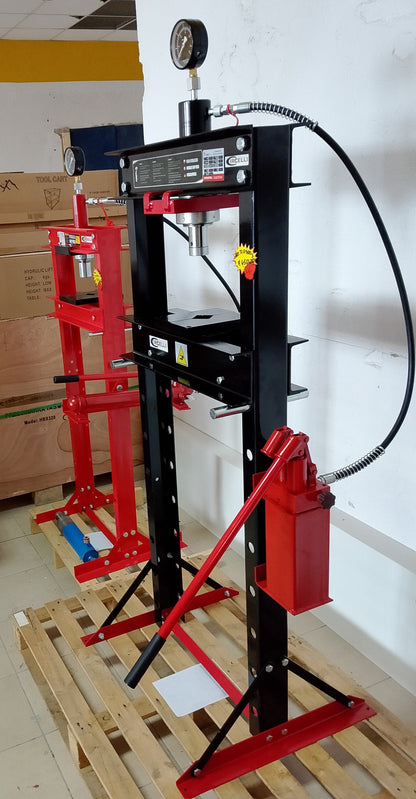 Pressa idraulica da 20 tonnellate, pistone mobile e pompa a 2 velocità.