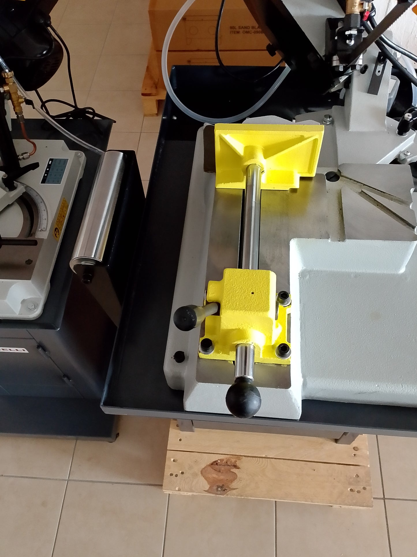 Sega a nastro per ferro BF 180