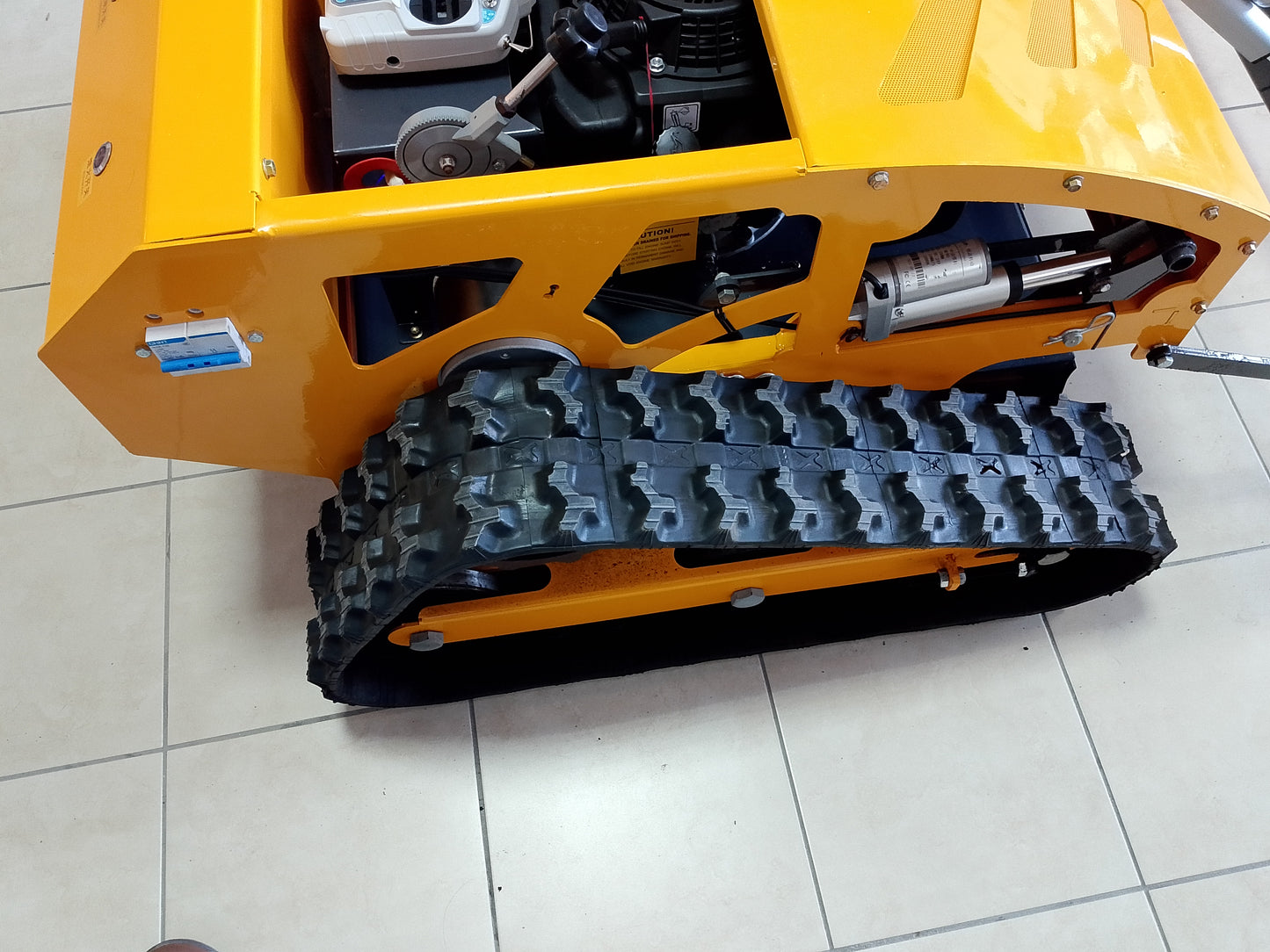 Motofalciatrice radiocomandata